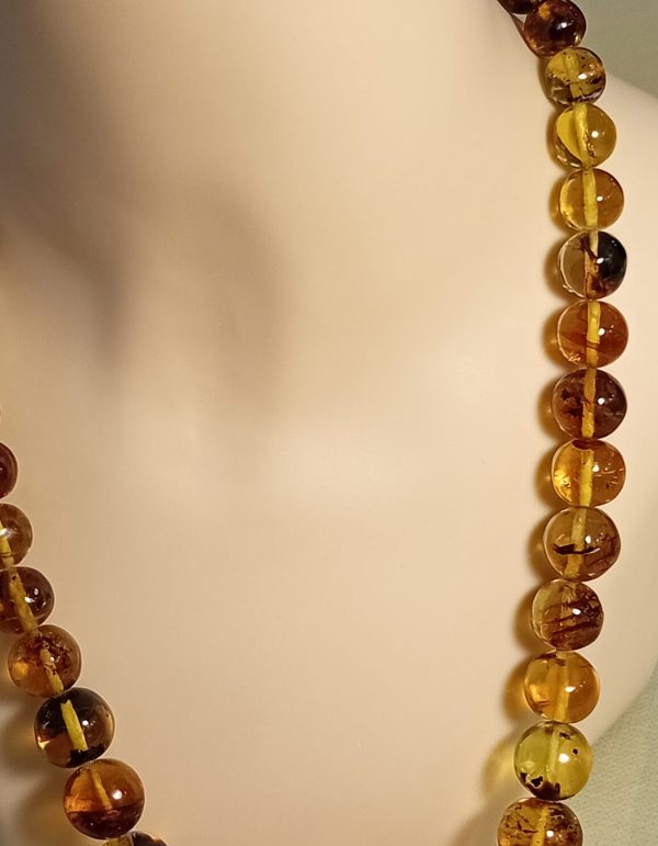 Collana d' ambra a sfera - immagine 8