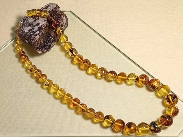 Collana d' ambra a sfera - immagine 6